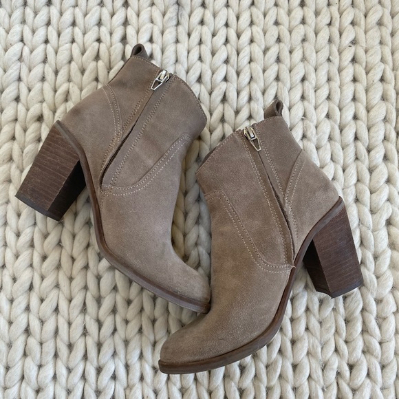 Dolce Vita Saint Suede Bootie - Picture 2 of 2